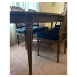 Henredon Dining Table W/2 Leaves & 6 chairs & Protector Pads - 29"H x 102"W x 43"D W/20" Leaves X2 -