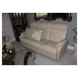 DOLPHIN MALL ESTATE SALE