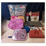 Organizational Bags & Wallets