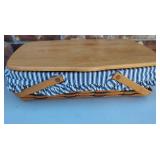 Medium Classic Longaberger Gathering Basket