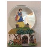 Disney Snow White Musical Snow Globe