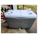 Like New Rubbermaid Cooler