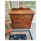 Cabinet/ Commode 