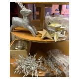 Interior Designer and Artist Home in Londonderry, NH: Garden, Art, Charming Vintage Decor, Art Suppl