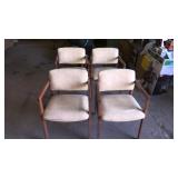 4 WAITING ROOM CHAIRS, WWW.ONLINEAUCTIONSLLC.NET
