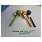 NEW PUPPETS ON A STICK, WWW.ONLINEAUCTIONSLLC.NET