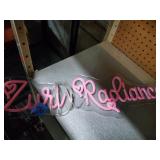 THIS AND THAT WITH SALON EQUIPMENT,  WWW.ONLINEAUCTIONSLLC.NET 