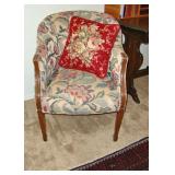 Traditional Upholstered Barrel Chair $40
