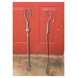 HANGERS FOR THE STANDARD