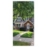 A Royal Oak Estate Sale