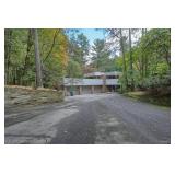 Black Friday-Highland Estate Sale