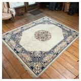 PALE CREAM-COLORED CHINESE STYLE MEDALLION CARPET