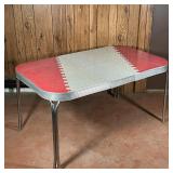 FANTASTIC 50s RETRO TABLE
