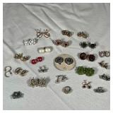 LARGE COLLECTION COSTUME EARRINGS