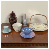 (6pc) COLLECTION OF PORCELAIN