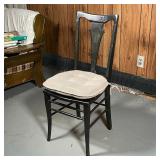 BLACK-PAINTED SIDE CHAIR