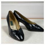 PAIR GUCCI LEATHER HEELS