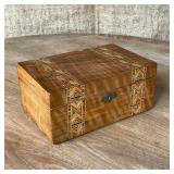 COLORFUL INLAID WOODEN BOX