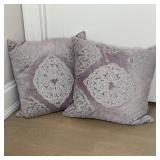 PAIR Z-GALLERIES EMBROIDERED THROW PILLOWS