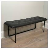 TUFTED LEATHER BENCH