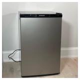 FRIGIDAIRE MINI FRIDGE