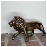 SILVERED STRIDING LION