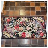 HOOKED RUG | 60 x 32 in. 
