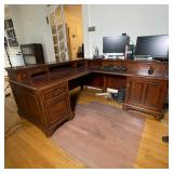 ASPENHOME CORNER DESK