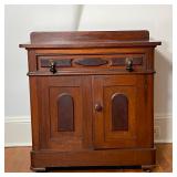 MAHOGANY SIDE CABINET