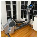 LIFE FITNESS ELLIPTICAL MACHINE 