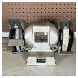 BLACK & DECKER BENCH GRINDER