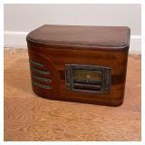 GENERAL ELECTRIC RADIO/TURNTABLE