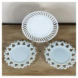 (3pc) MILK GLASS PLATES