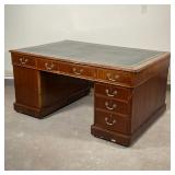 ANTIQUE PARTNERS DESK