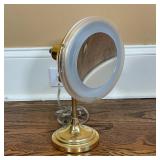 MAKE UP MIRROR WITH RING LIGHT | Concave magnification mirror for easy pore inspection on reticulati