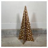 GOLD PAINTED CARD DISPLAY | in the form of a pyramid or christmas tree with gold stars; h. 31 in. 