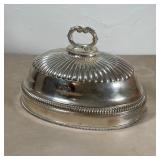 SILVERPLATE ENTRÉE COVER | Engraved with a unicorn beneath a banner inscribed, "ETAT ITER C CELO"; h