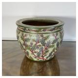 CHINESE FISH BOWL | Large celadon bowl or planter with overall crazing / crackle design, painted wit