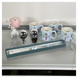 MISC. HOLIDAY TABLEWARE | Including a set of 4 snowman espresso mugs (h. 2-3/4 x w. 3-3/4 in.), each