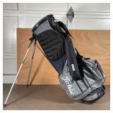 TITLEIST GOLF BAG | With foldout stand 
