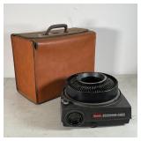 KODAK CAROUSEL 800 | Slide projector in leather carry case 
