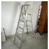 U.L. ALUMINUM LADDER | Underwiter Laboratories 6ft ladder, very good condition