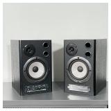 BEHRINGER MS40 SPEAKERS | Pair of Behringer 20W monitors; missing AC adapter