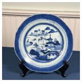 CHINESE BLUE & WHITE PLATE | Octagonal plate with blue underglaze landscape scene, no apparent marki