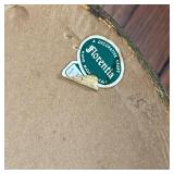 OVAL WALL MIRROR | Egg pattern gilt frame; h. 21 x 15 in.