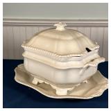 SPODE SOUP TUREEN | Copeland Spode covered soup tureen with underplate; tureen h. 10 x w. 15-1/2 in.