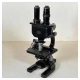 SPENCER BUFFALO MICROSCOPE | Cased Spencer Buffalo stereo microscope with attachments in carrying ca