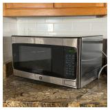 GE MICROWAVE | Stainless steel, in very good condition