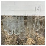 GROUP BARWARE | Including a set of 5 glasses, a set of 5 different glasses, and a set of 8 American 