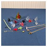 GROUP BLOWN GLASS | Figural blown glass including a Murano glass piece, three drink stirrers, a stra
